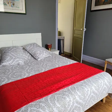 Tessya's Chambres D'hotes Проживание в семье